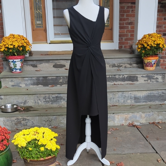 Seraphine One Shoulder Black Gown - Picture 1 of 10